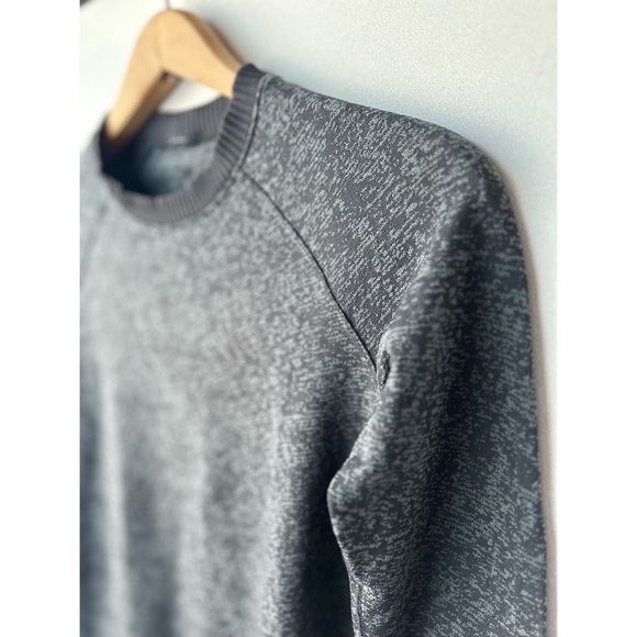 LuluLemon | base layer top - Picture 2 of 11